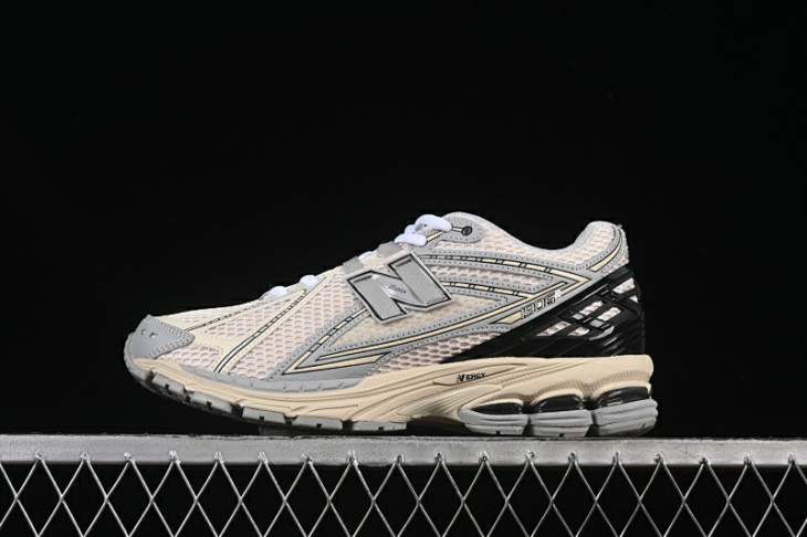 Picture of New Balance 1906 _SKUfw20096994474077803fw